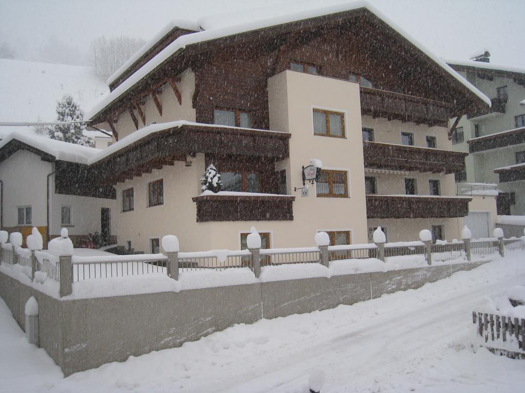 Haus Birgit Pettneu am Arlberg Exterior foto